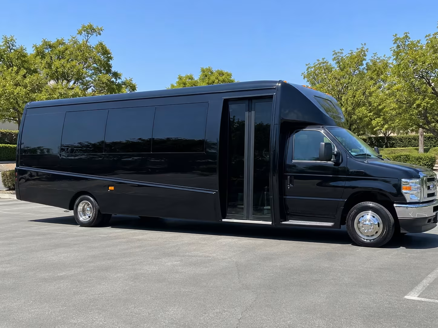 corporate event bus rentals in rancho palos verdes